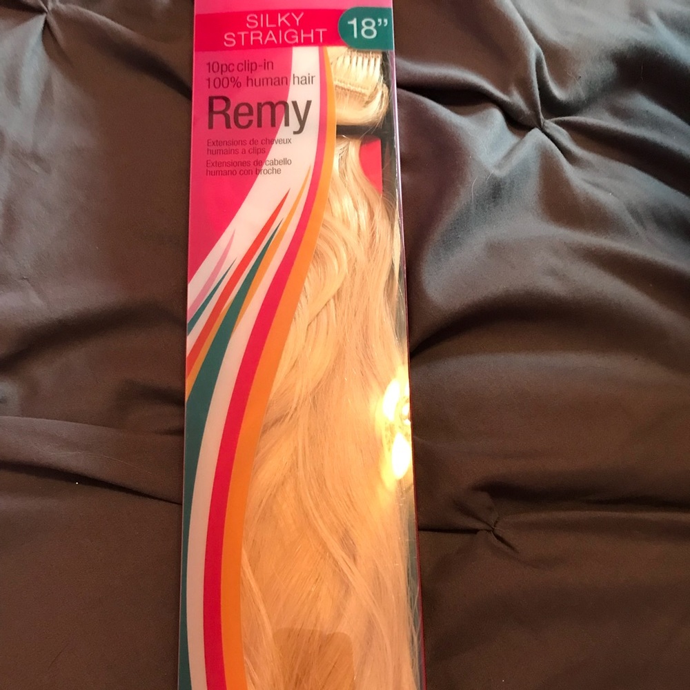 REMY HAIR EXTENSIONS! ONLY USED ONCE FOR PROM!!!